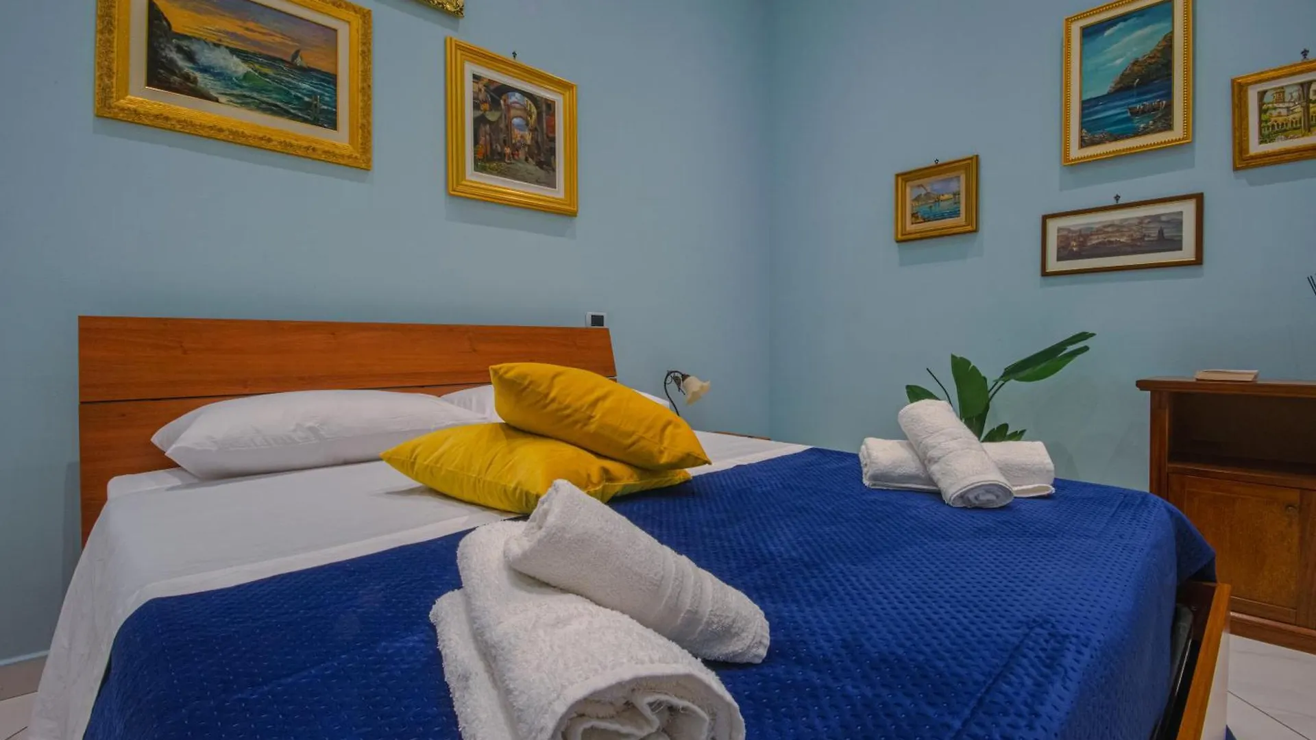 Plebiscito 10 Apartment Naples