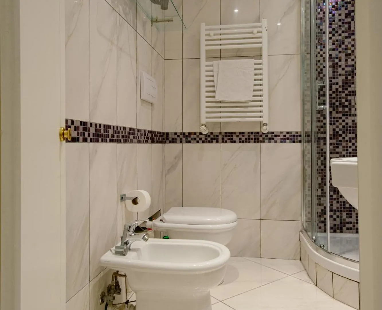 Plebiscito 10 Apartment Naples Italy