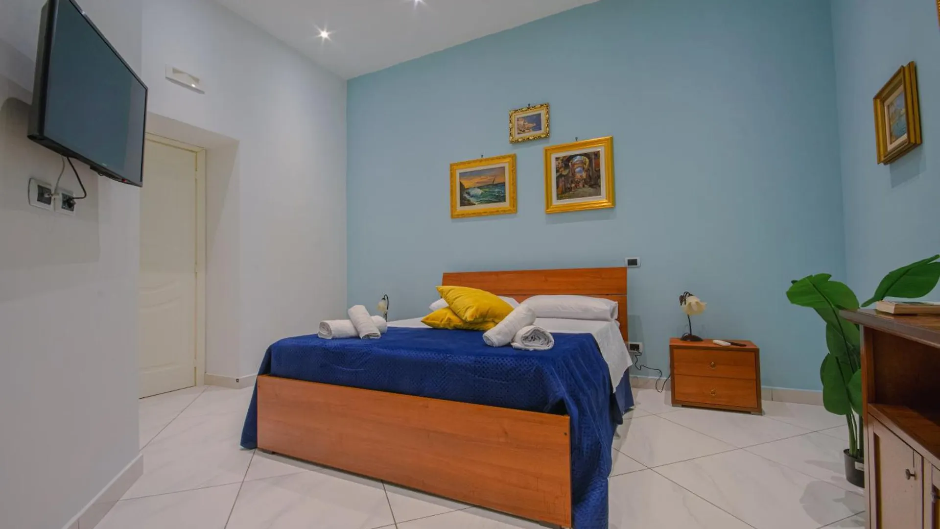 Plebiscito 10 Apartment Naples